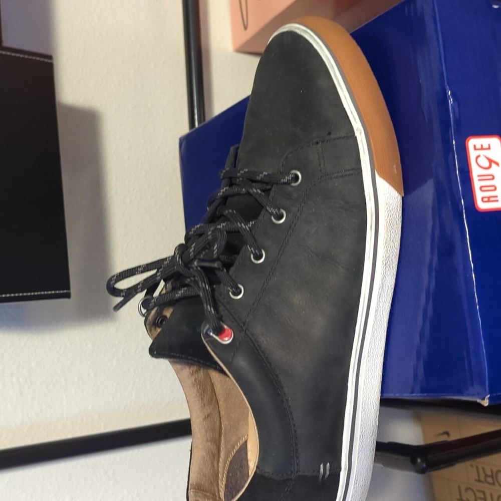 UGG Gortex Waterproof Skater's Tennis leather shoes